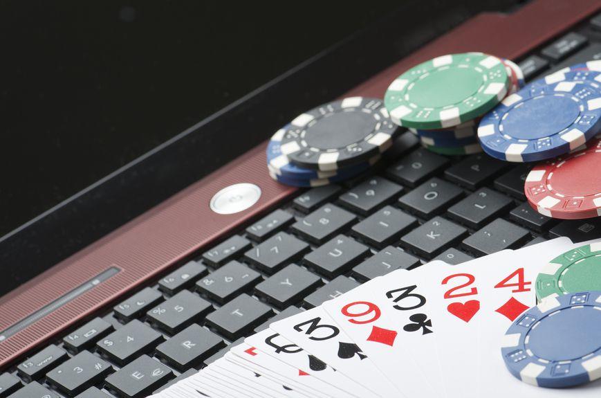 Can Both Types of Casinos Exist Together?